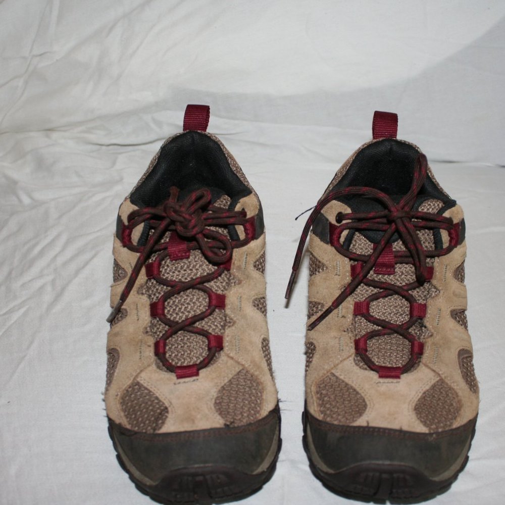 Womens Merrill Moab Low Hiking Shoes Size 9.5
